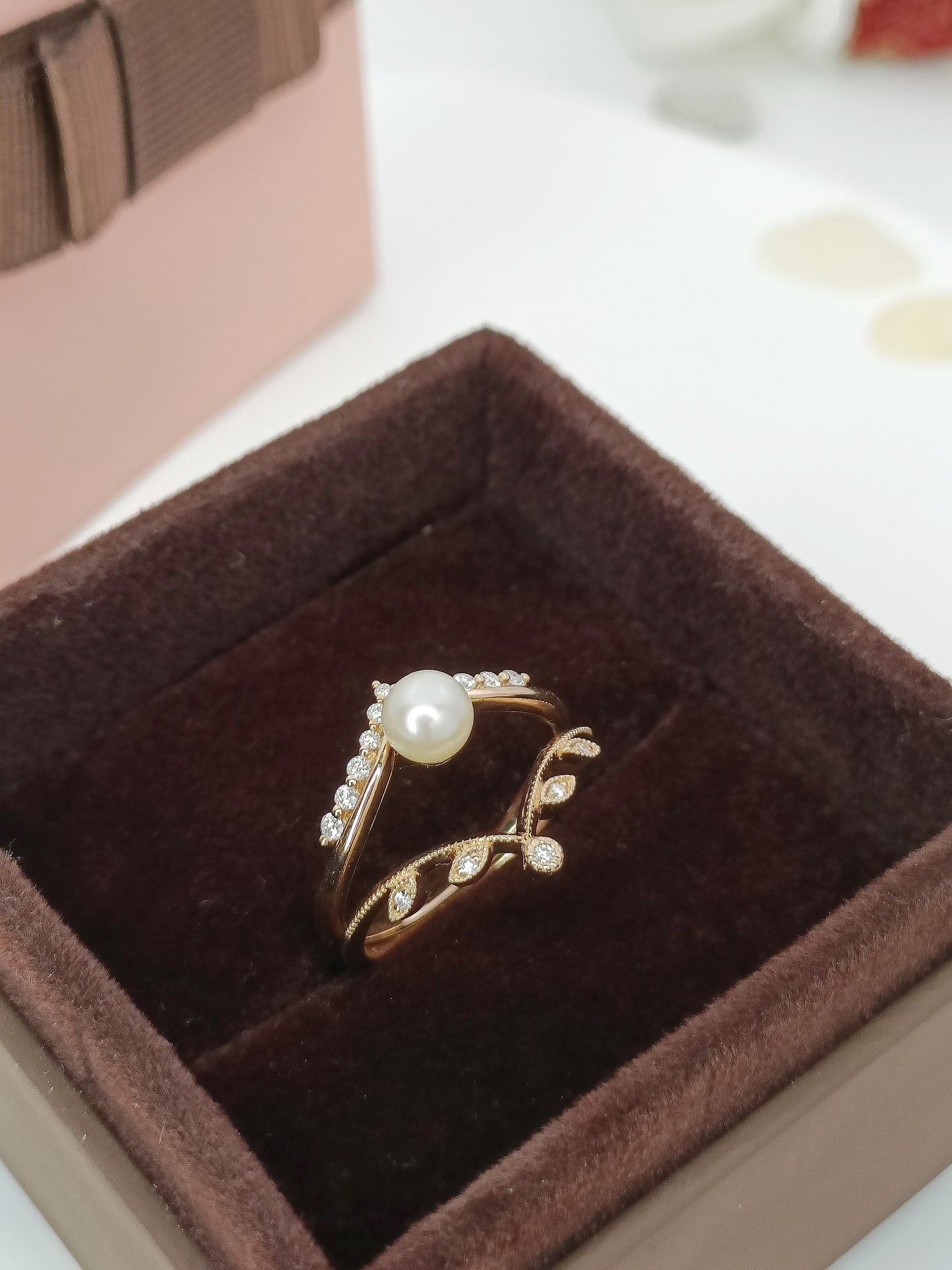 14K Gold Pearl Engagement Ring Set|  Chevron Pear Ring| Curved V Shape Pearl Wedding Band| Vintage pearl Ring